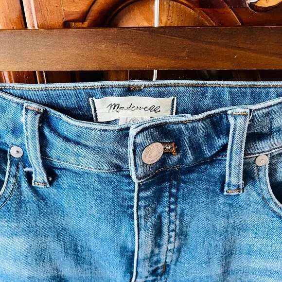 Madewell Medium Wash Curvy Kick Out Jeans, Size 29 - Picture 2 of 5